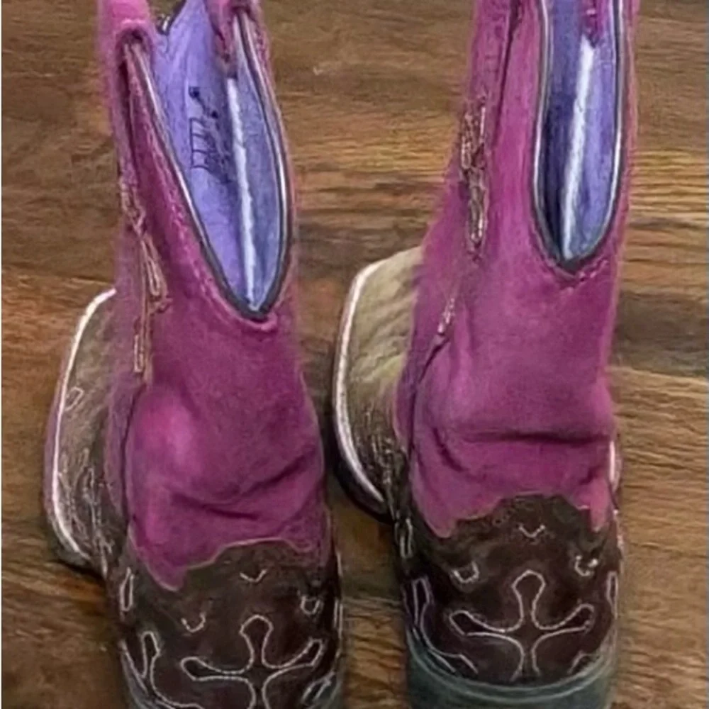 Ariat stylish cowgirl
